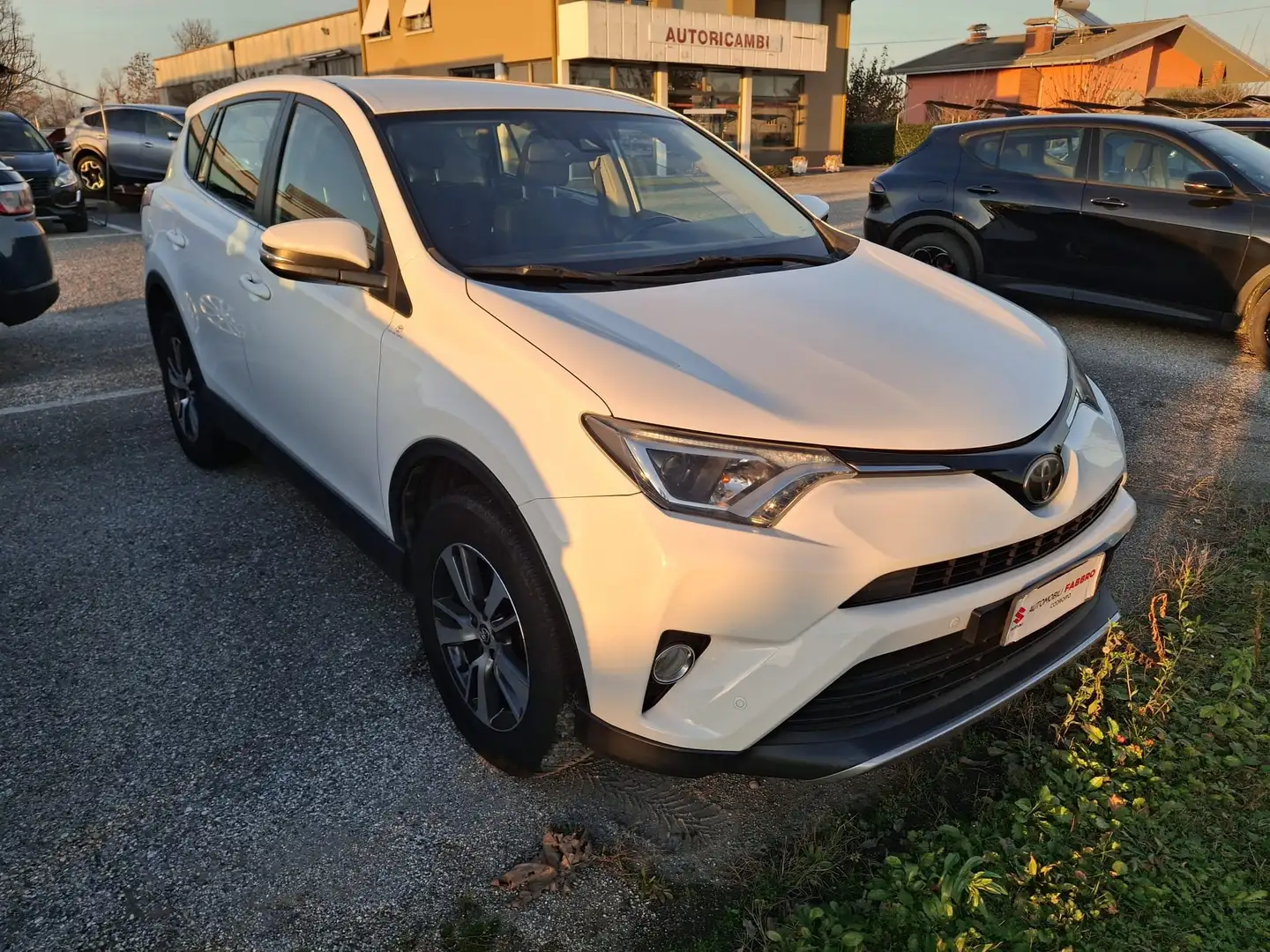 Toyota RAV 4 Rav4 IV 2016 Rav4 2.0 d-4d Style 2wd mt my17 Bianco - 1
