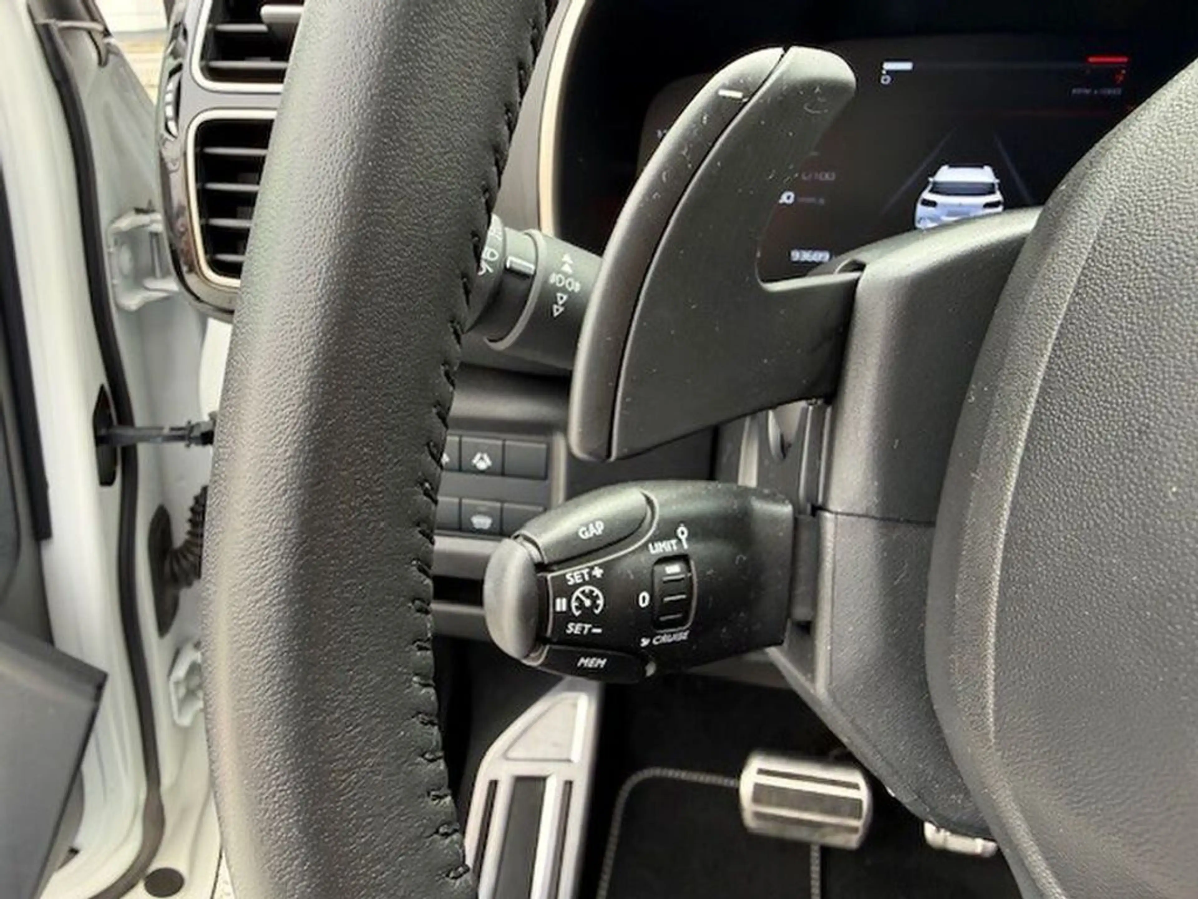 Citroen C5 Aircross BlueHDI 130 S — photo 15
