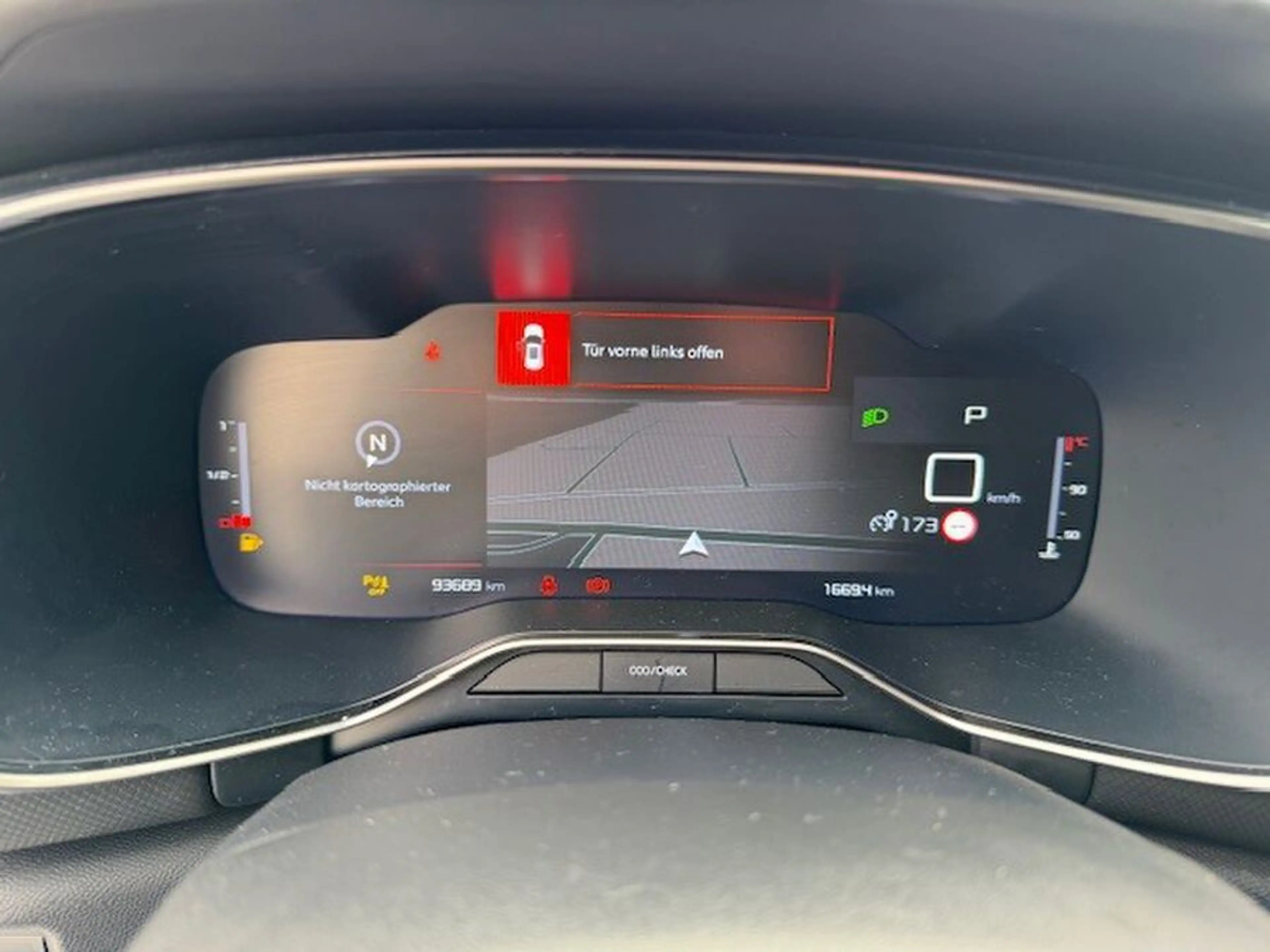 Citroen C5 Aircross BlueHDI 130 S — photo 13