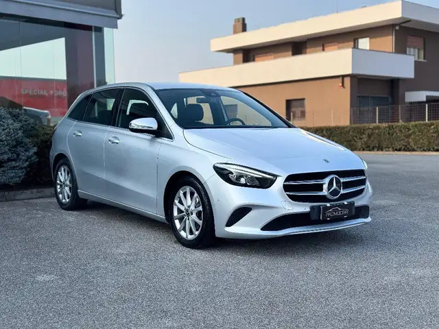 Mercedes-Benz B-Class view 2