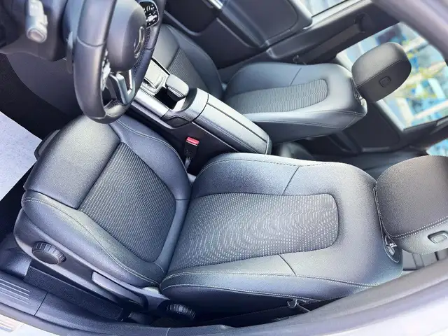 Mercedes-Benz B-Class view 14