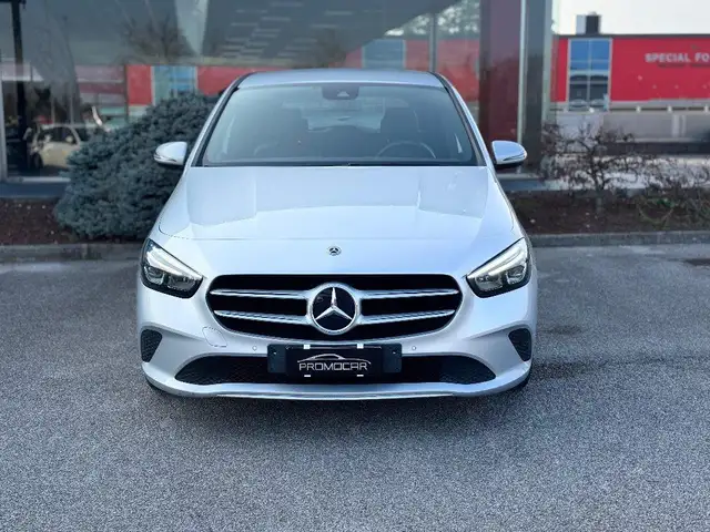 Mercedes-Benz B-Class view 3
