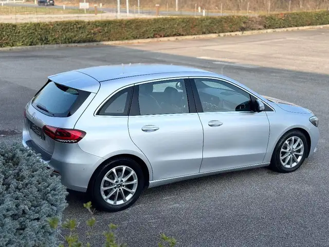 Mercedes-Benz B-Class view 4