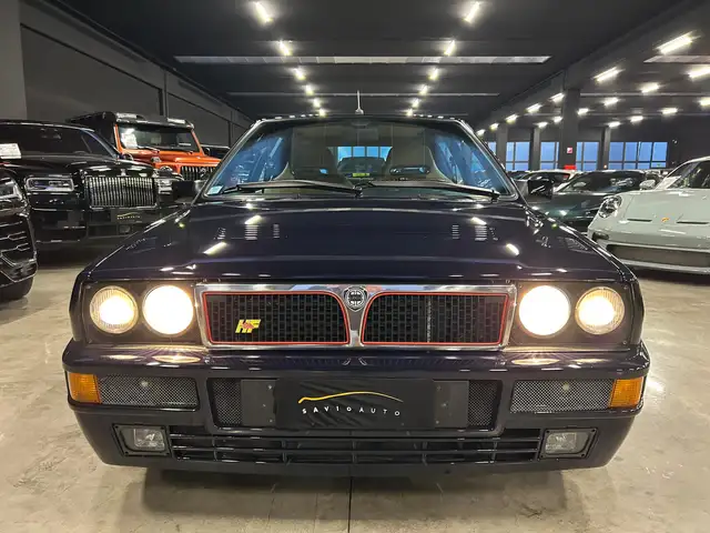 Lancia Delta view 5