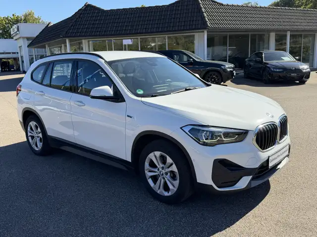 BMW X1 view 16