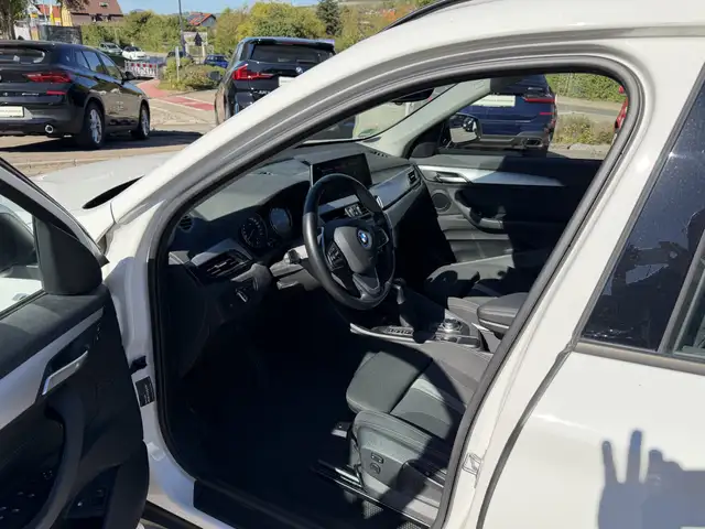 BMW X1 view 4