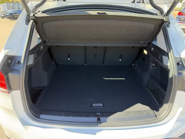 BMW X1 view 11
