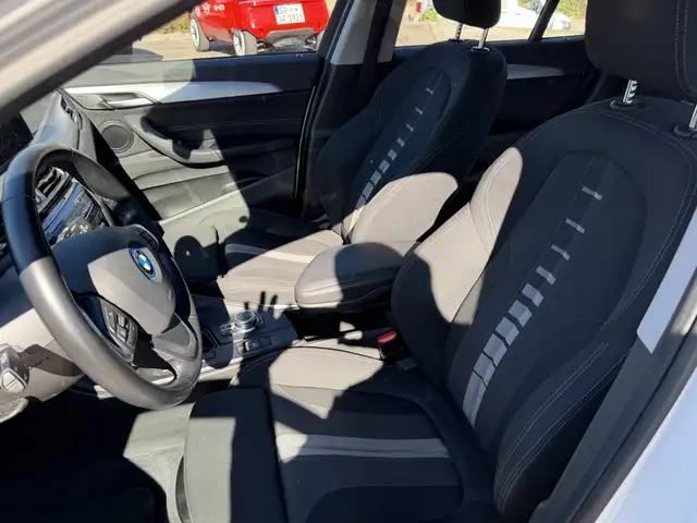 BMW X1 view 6