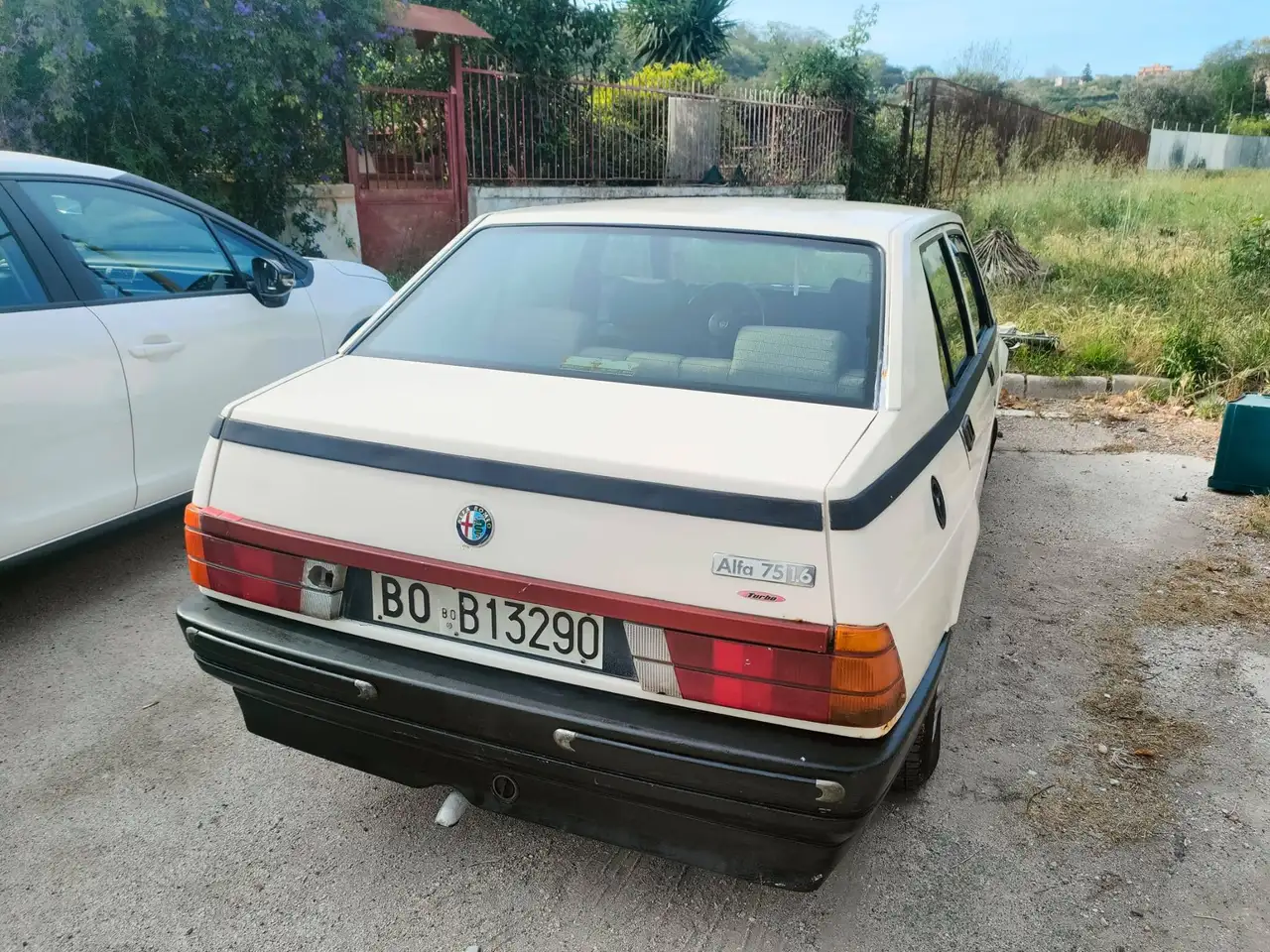 Alfa Romeo 75 1.6, foto 7