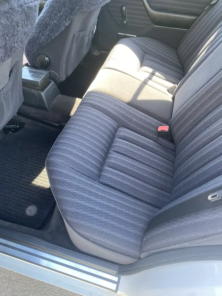 Mercedes-Benz E 200, foto 12