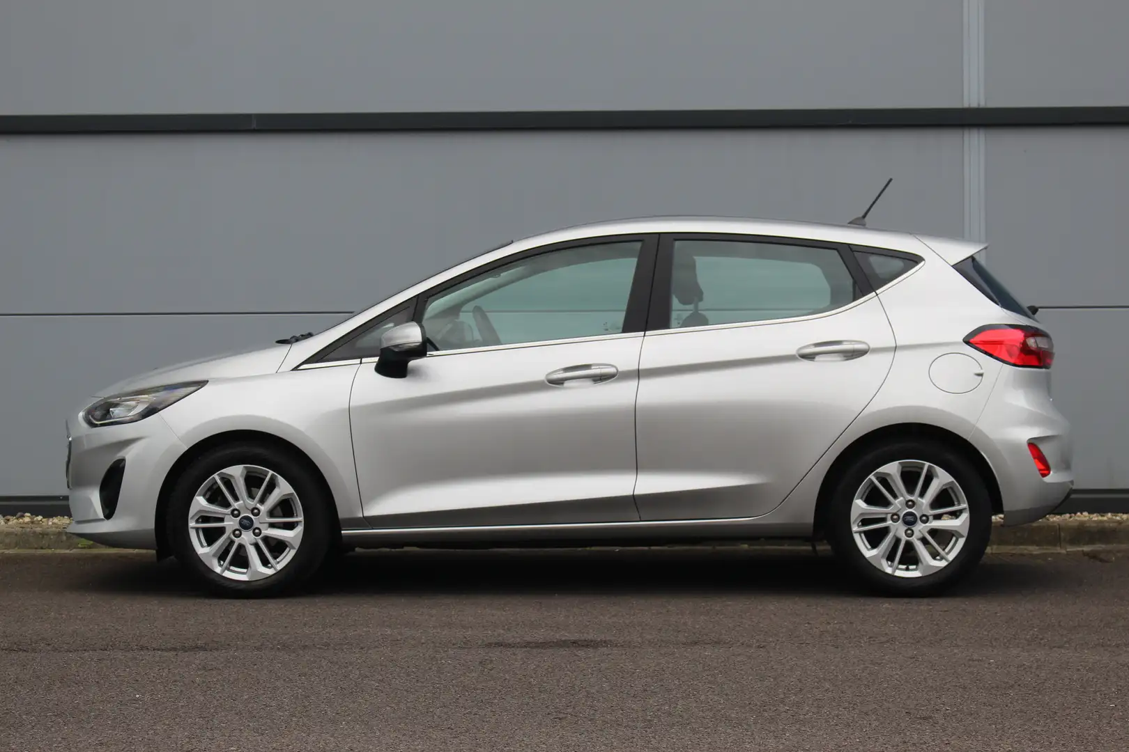 Ford Fiesta 1.0 Titanium | Climate & Cruise C. | Winter Pack | Grau - 2