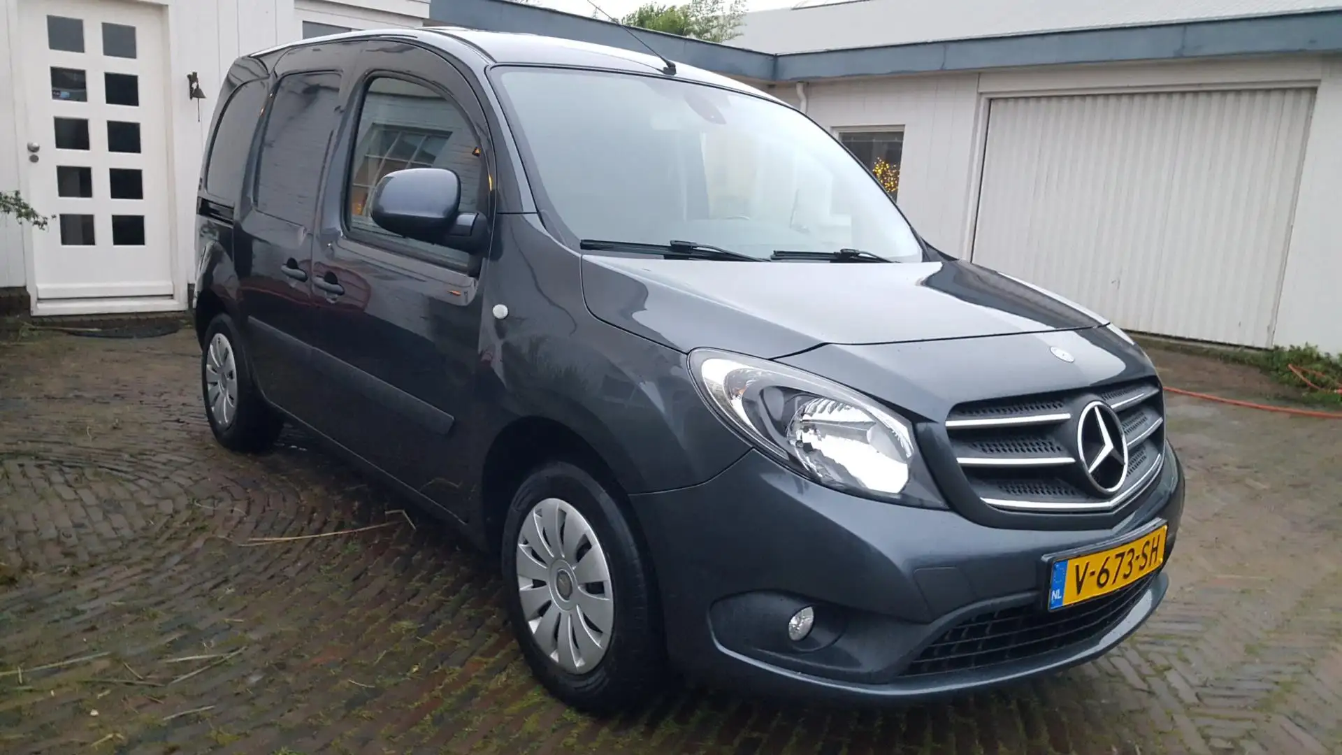Mercedes-Benz Citan 109 CDI Blue EFFICIENCY 90 PK 3 zitter in Excellen Gris - 2