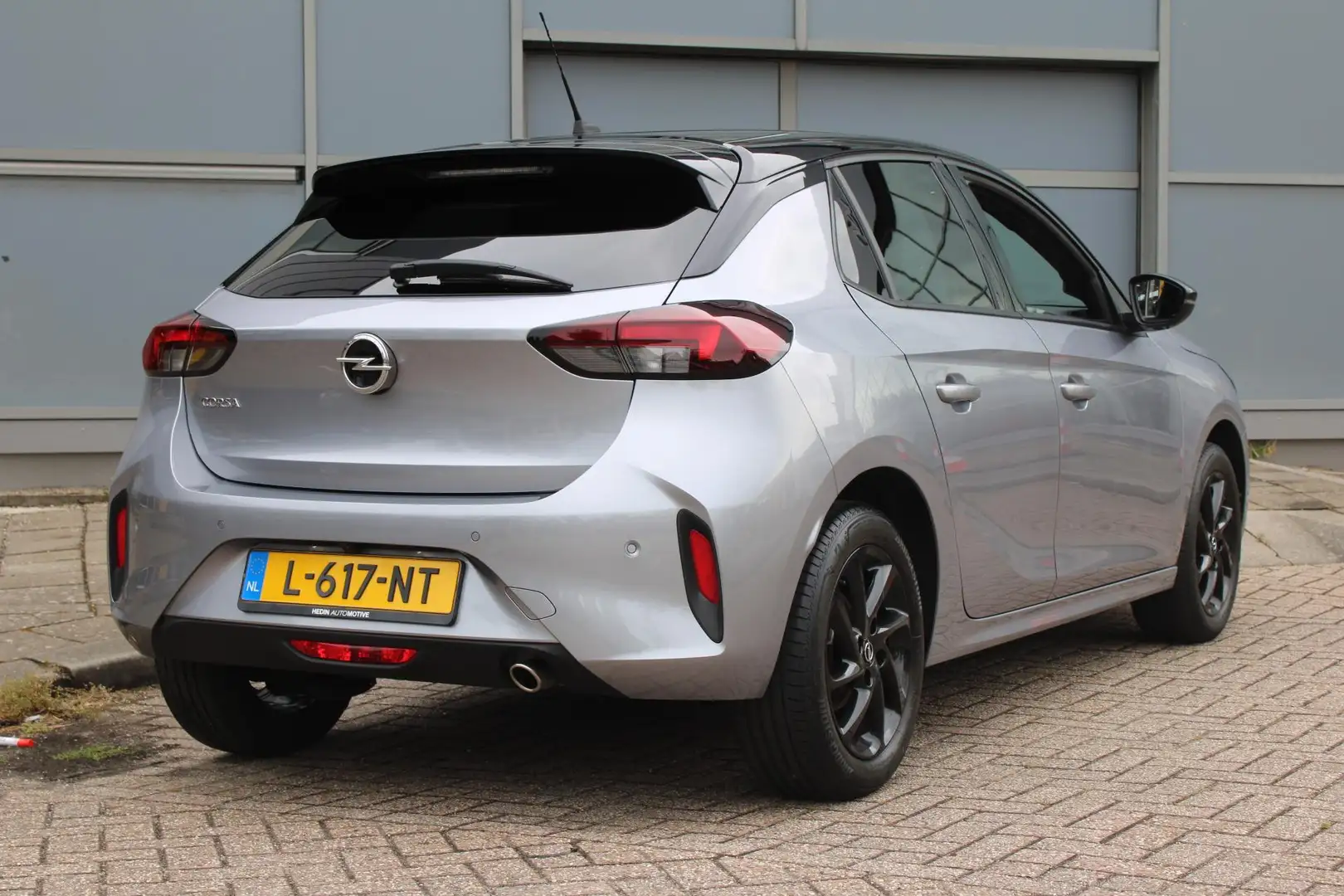Opel Corsa 1.2 Turbo 100pk 6-bak GS Line | Navigatie Pro | Ca Grau - 2