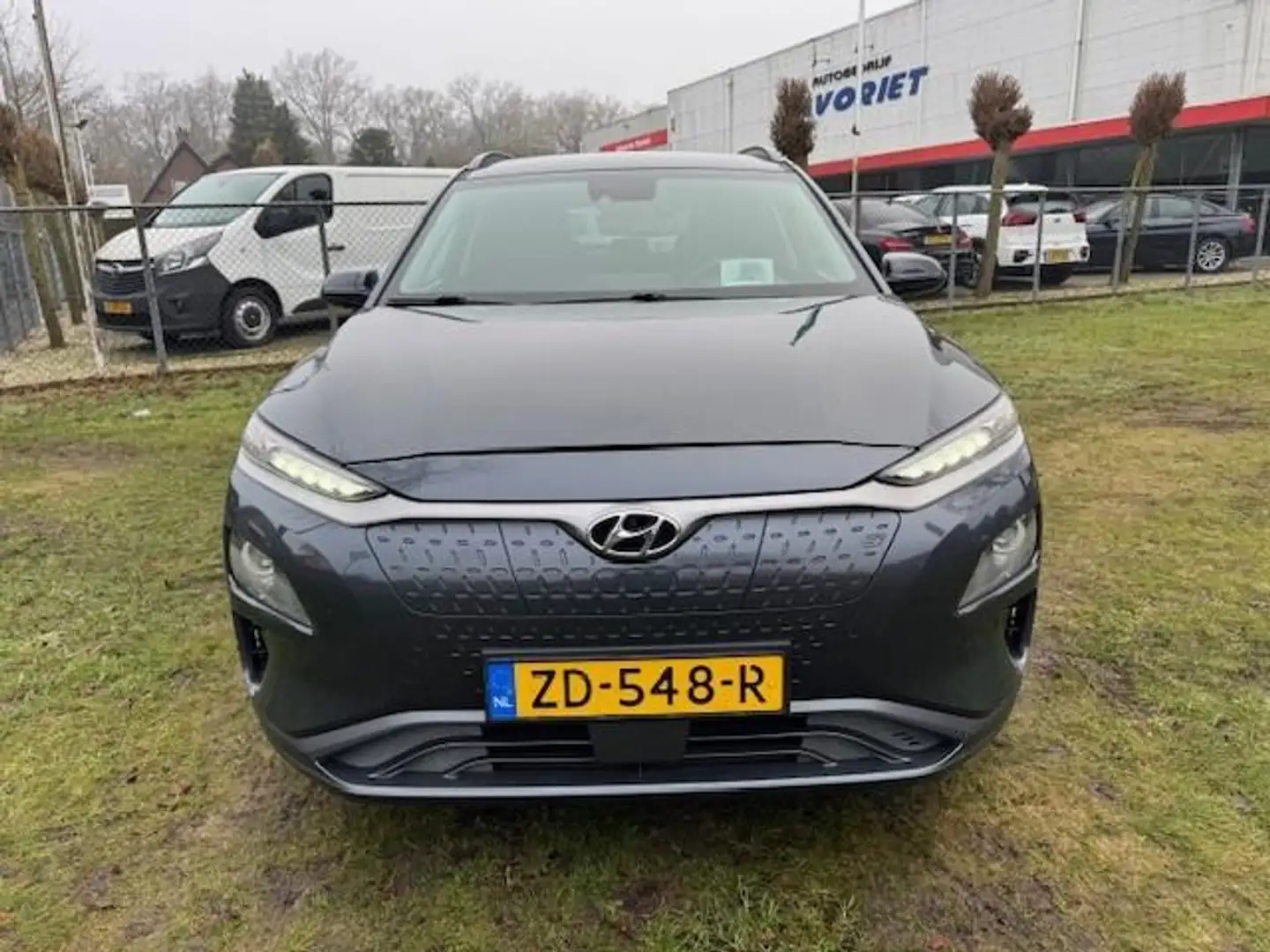 Hyundai KONA EV PREMIUM 64KWH/THAAK/LEER/ACARPLAY/ Szürke - 2