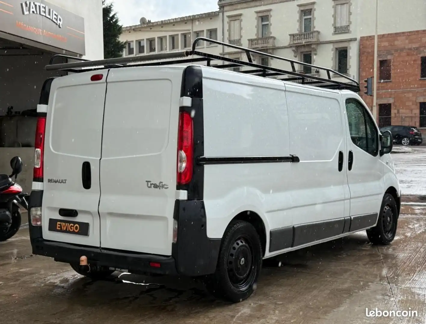 Renault Trafic FOURGON CONFORT L2H1 2.0 DCI 90 + ATTELAGE GALERIE Blanc - 2