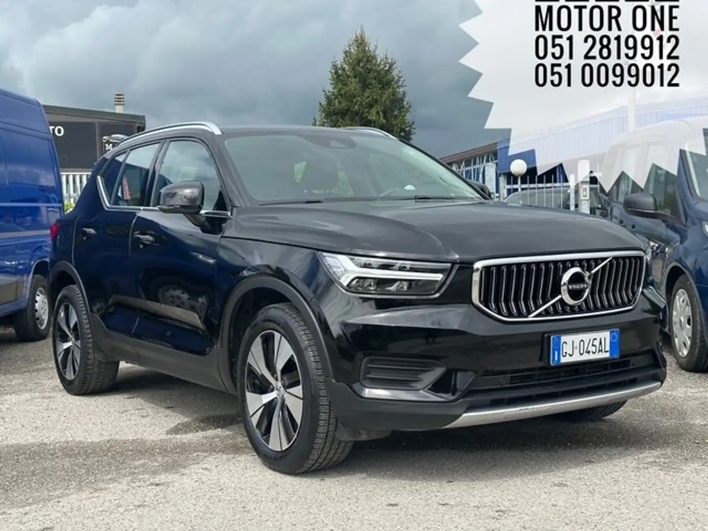 Volvo XC40 1.5 T4 recharge plug-in-hybrid inscription express Nero - 1