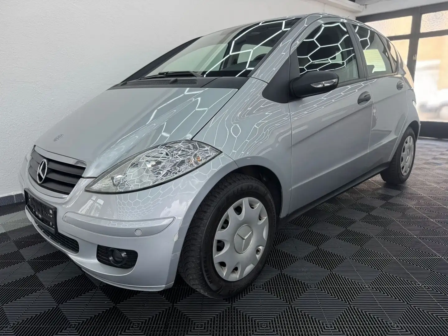 Mercedes-Benz A 170 A -Klasse * HU NEU * SZHNG * KLIMA Plateado - 2
