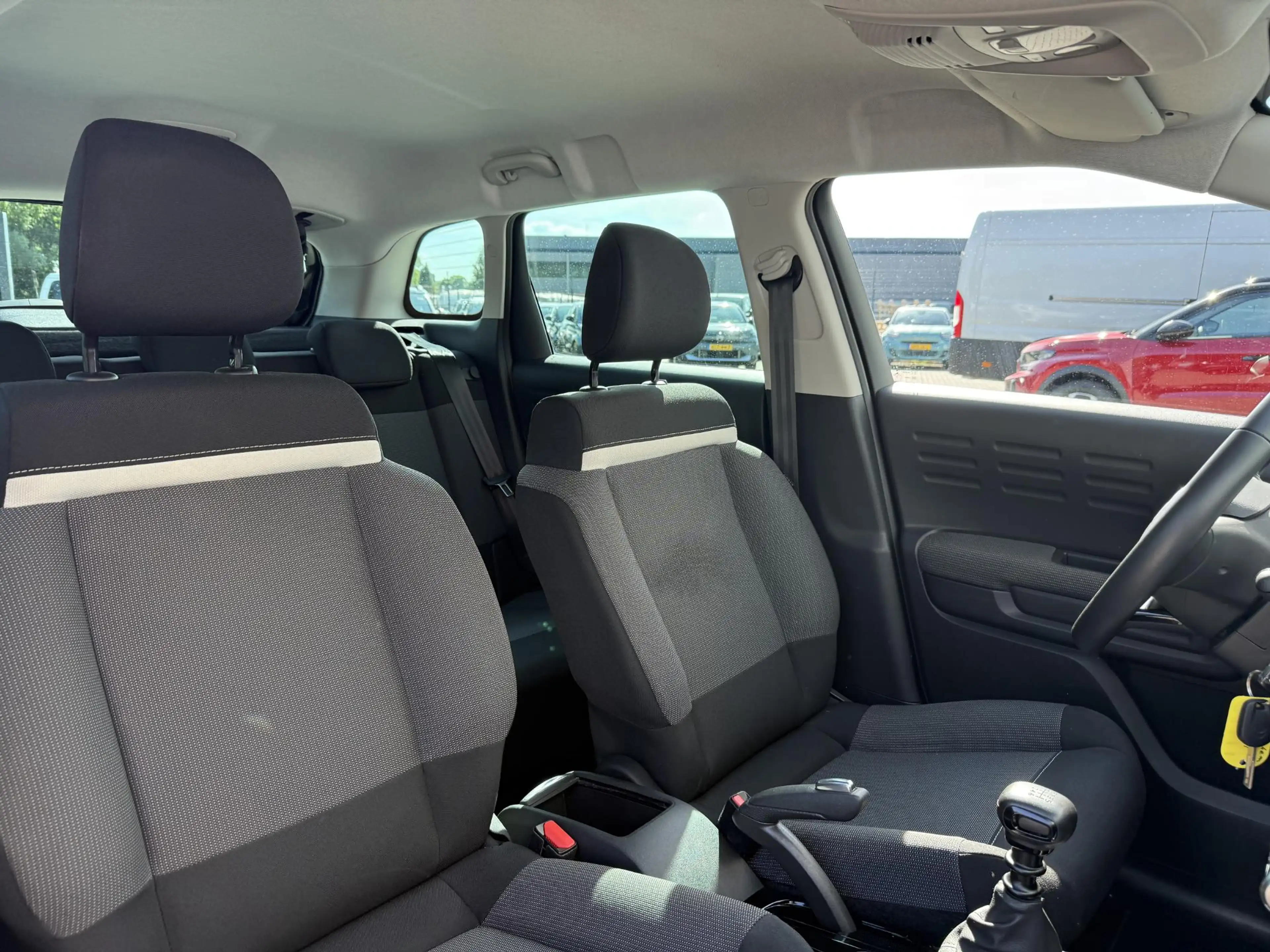 Citroen C3 Aircross 110 pk Shine | Cruise Control | Navigatie | Apple — photo 15
