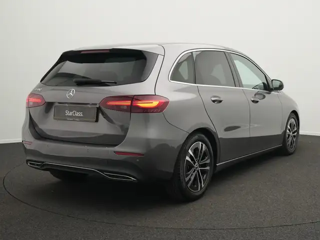 Mercedes-Benz B Class view 3