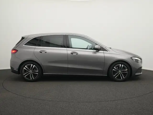 Mercedes-Benz B Class view 5