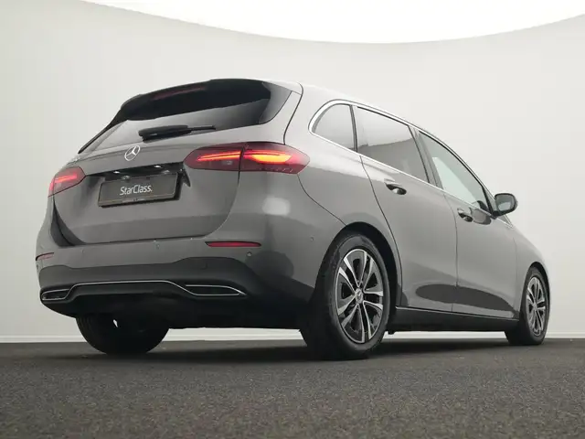 Mercedes-Benz B Class view 11