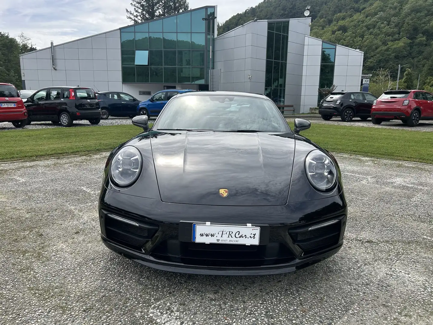 Porsche 911 (992) Carrera 4S Schwarz - 2
