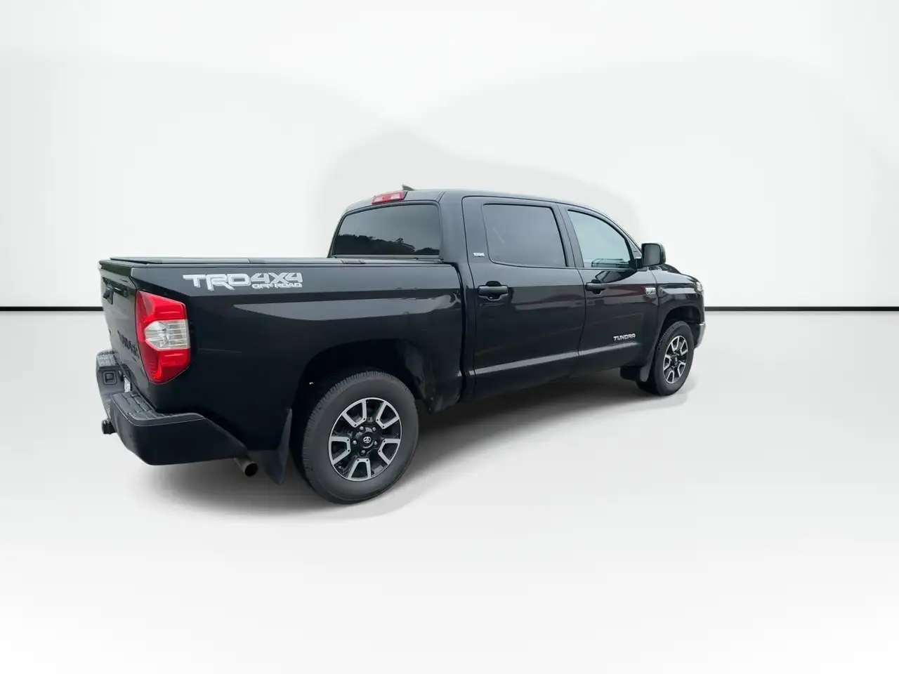 Toyota Tundra снимка Toyota Tundra