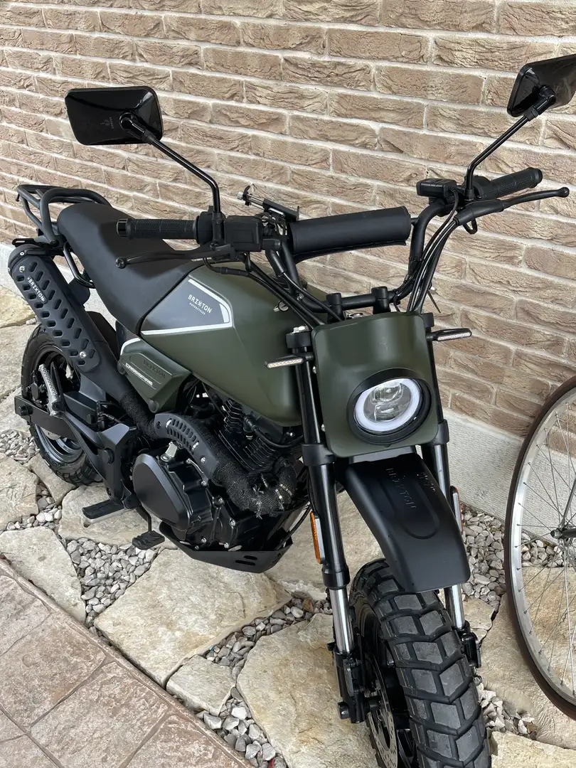 Brixton Crossfire 125 xs - 2