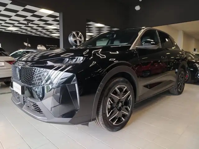 Peugeot 3008 view 4