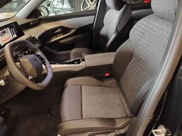 Peugeot 3008 view 10