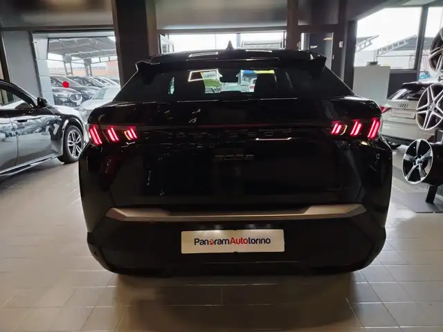 Peugeot 3008 view 5