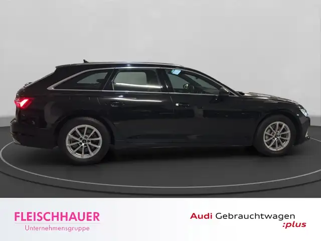 Audi A6 Avant view 8