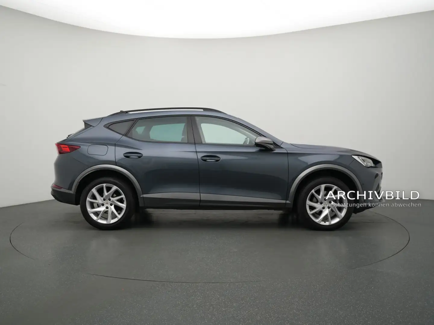 CUPRA Formentor DSG LED PDC CARPLAY VIRT ACC NAVI KAM Schwarz - 2