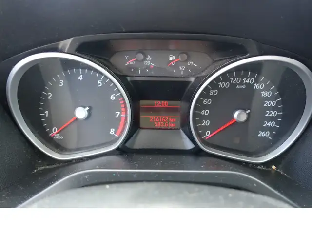Ford S-Max view 14
