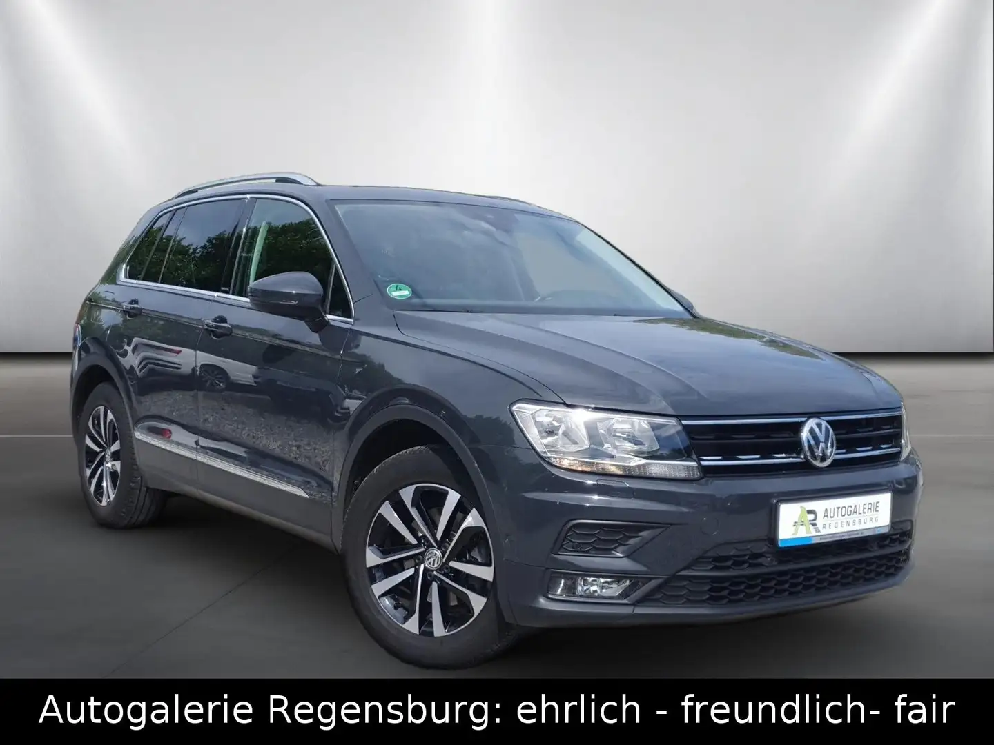 Volkswagen Tiguan 1.5TSI DSG UNITED*NAVI*KAMERA*AHK*APPLE C Grijs - 1