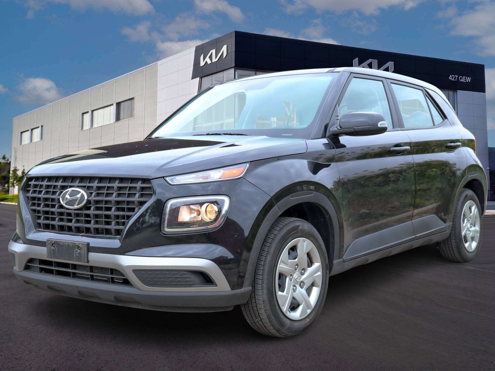 Black 2024 Hyundai Venue SUV / Crossover  Automatic