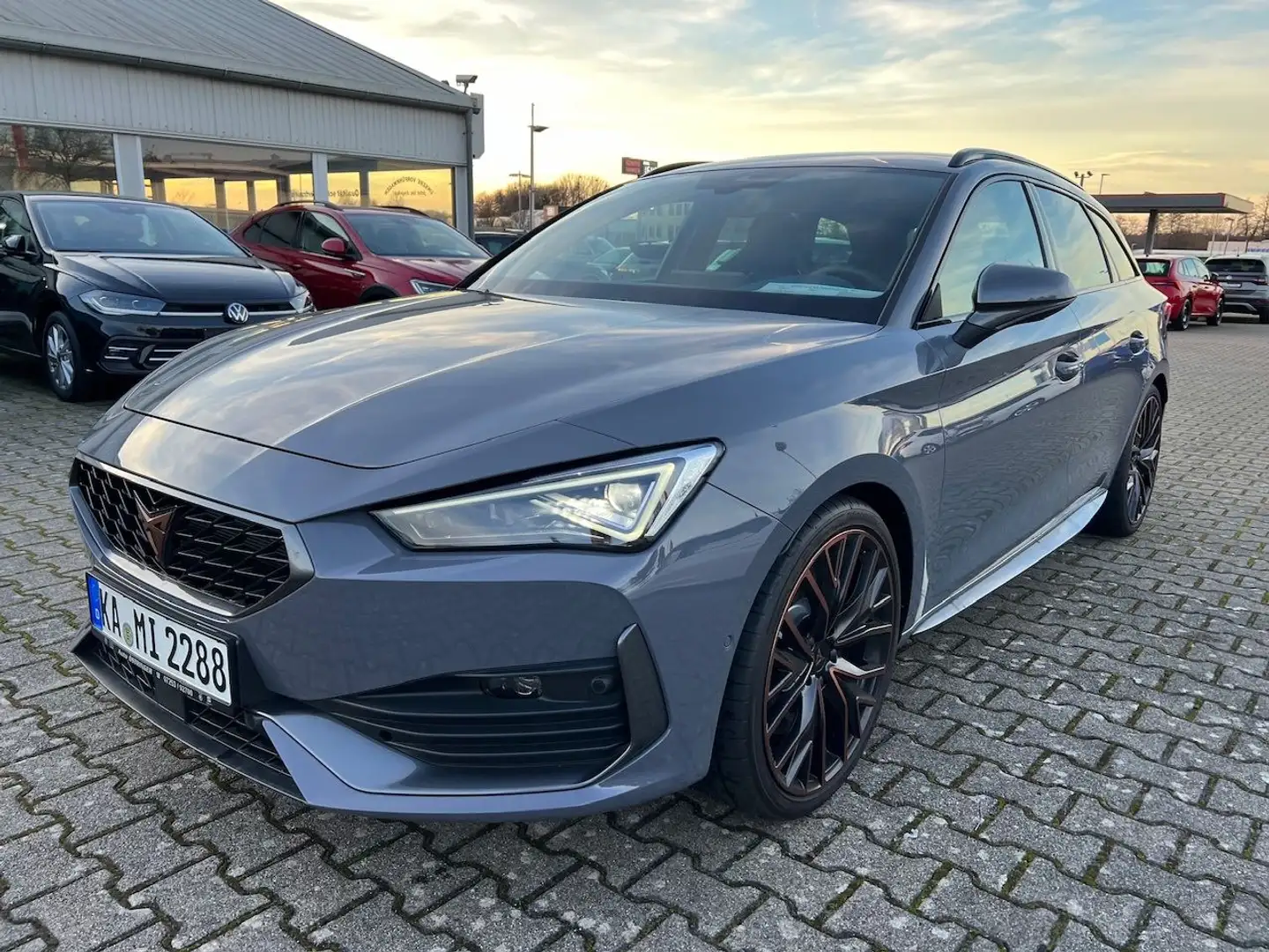 CUPRA Leon Sportstourer VZ 4Drive Cup LEDER BLAU Gris - 1