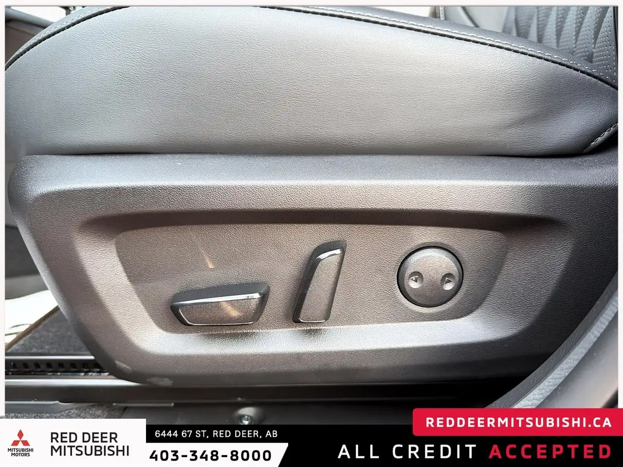 Mitsubishi Outlander photo Mitsubishi Outlander