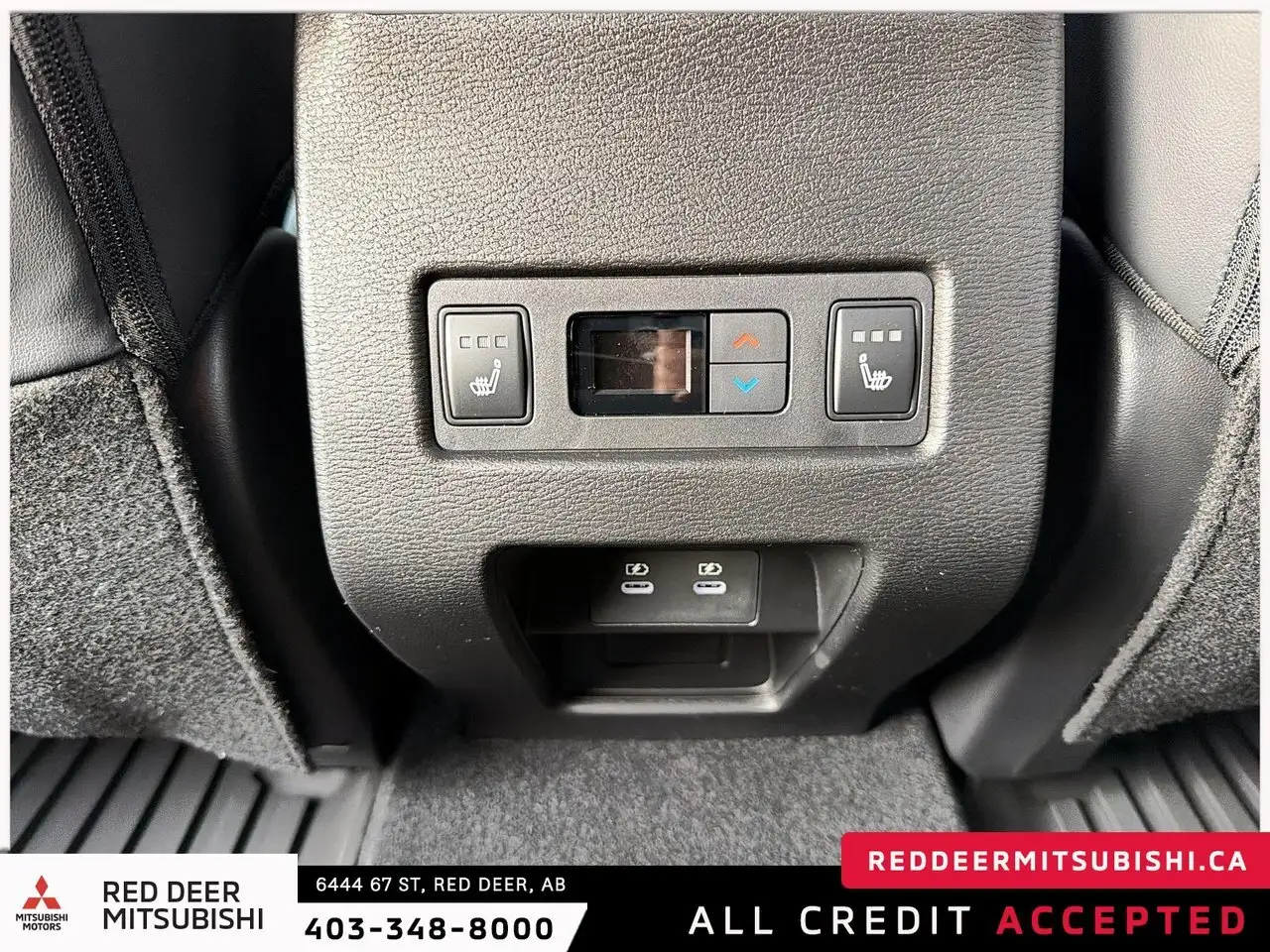 Mitsubishi Outlander photo Mitsubishi Outlander