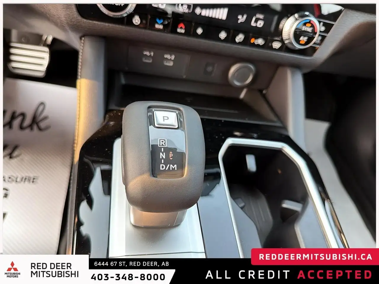 Mitsubishi Outlander photo Mitsubishi Outlander