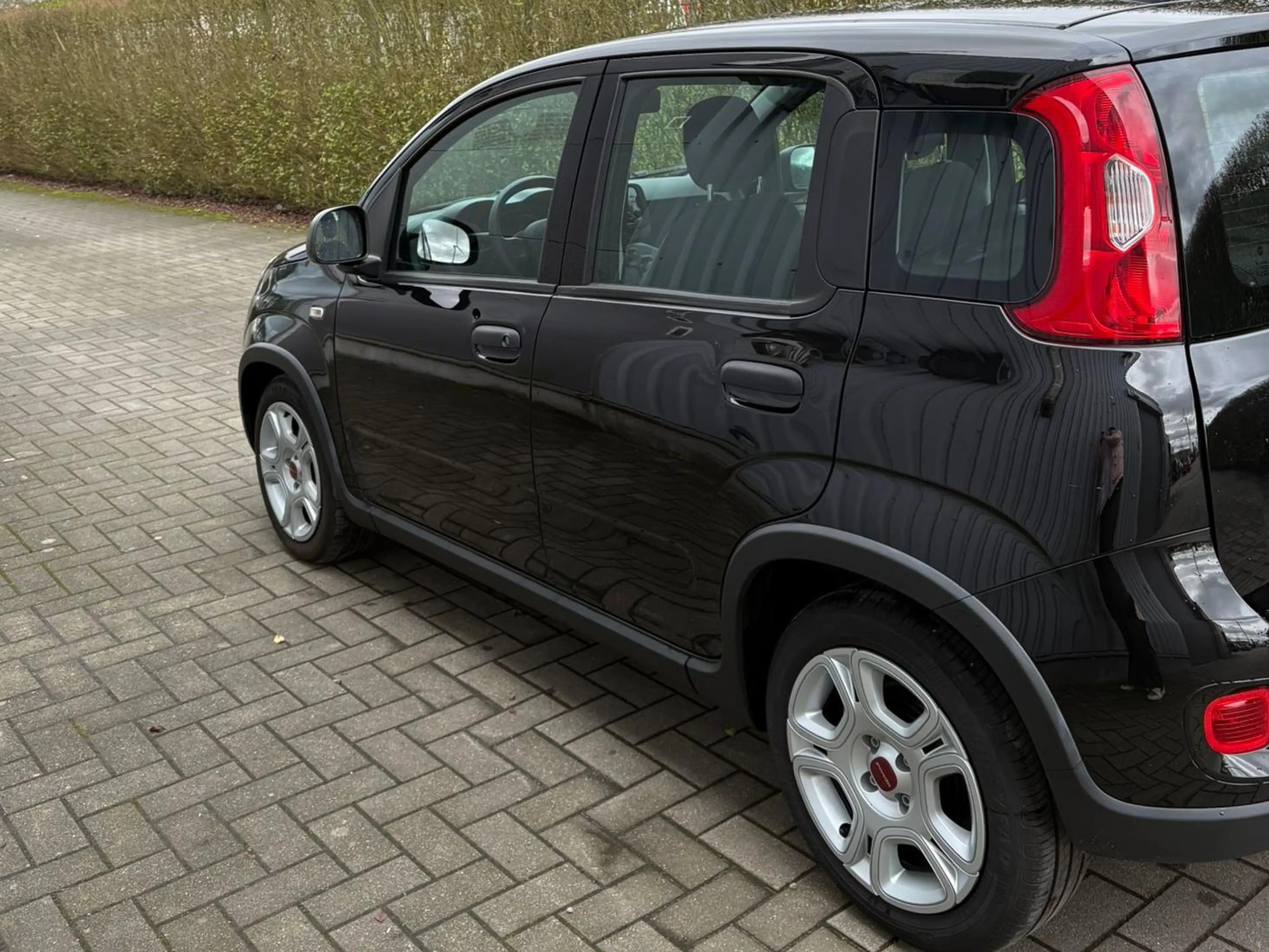 Fiat New Panda 1.0 HYBRID — photo 4