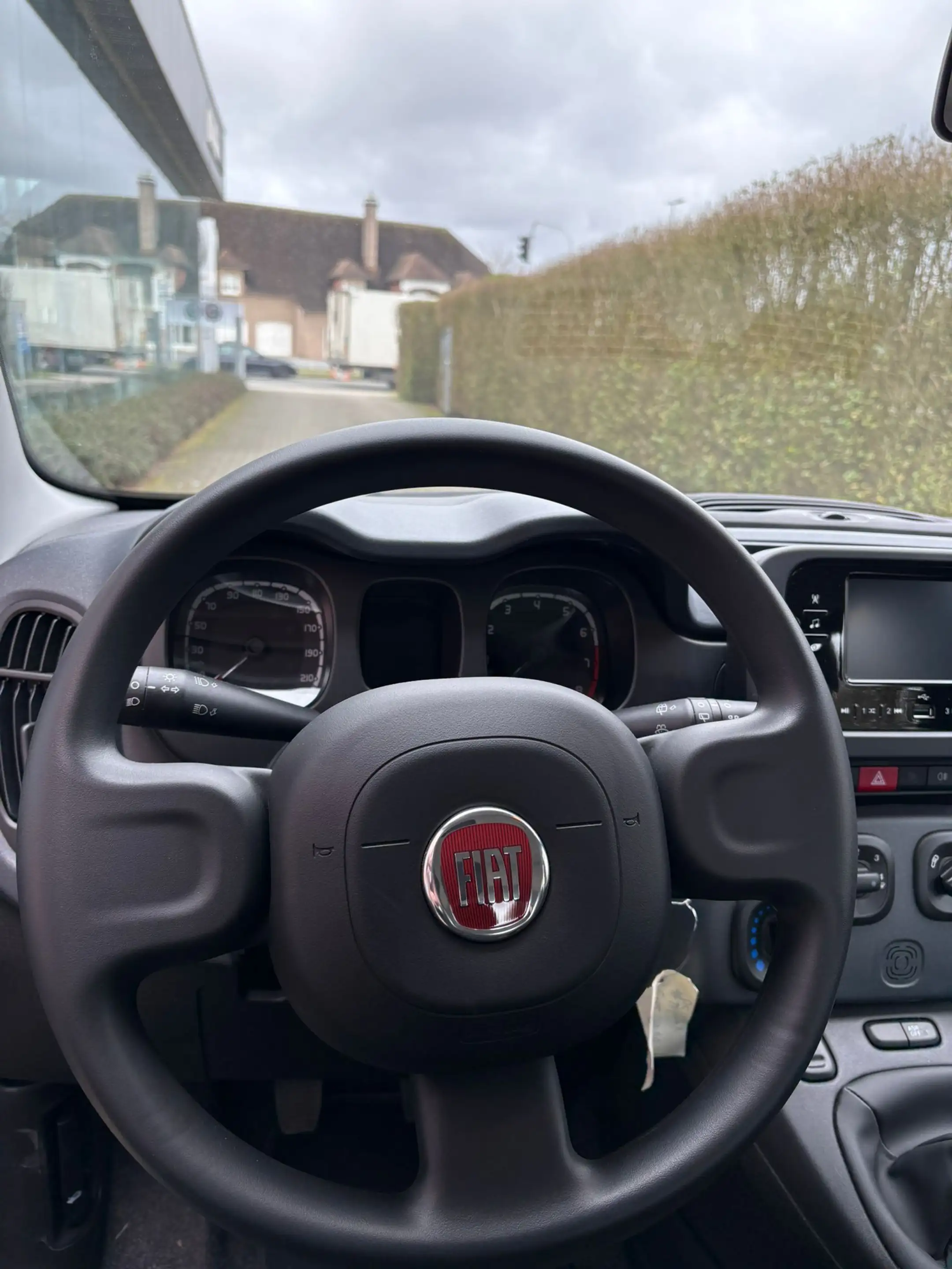 Fiat New Panda 1.0 HYBRID — photo 11