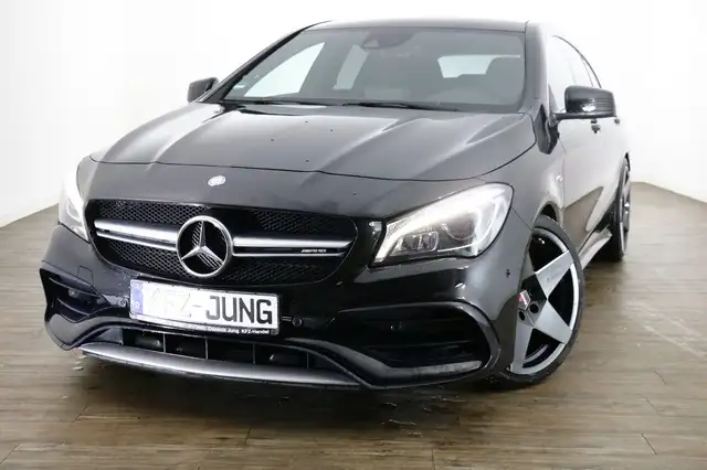 Mercedes-Benz CLA 45 AMG Shooting Brake 4Matic*Pano*Kamera*LED