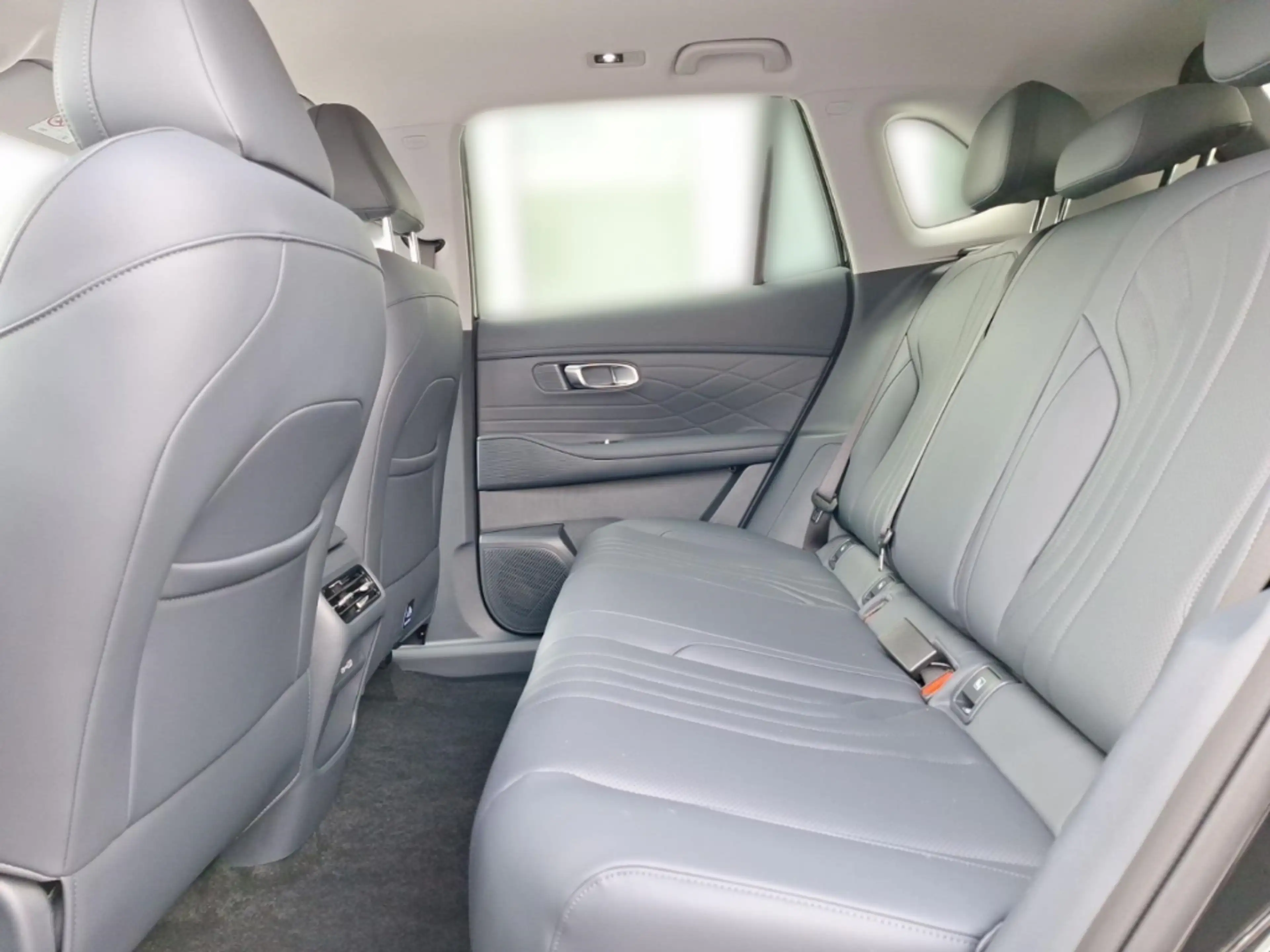 Geely Starray EM-i PRO *360 Grad Kamera*Navi*LED* — photo 11