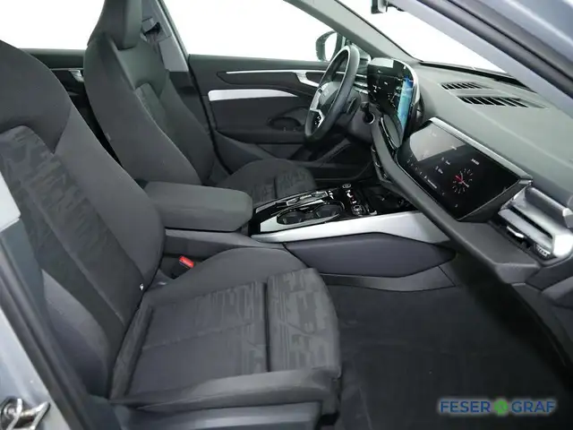 Audi A6 view 7