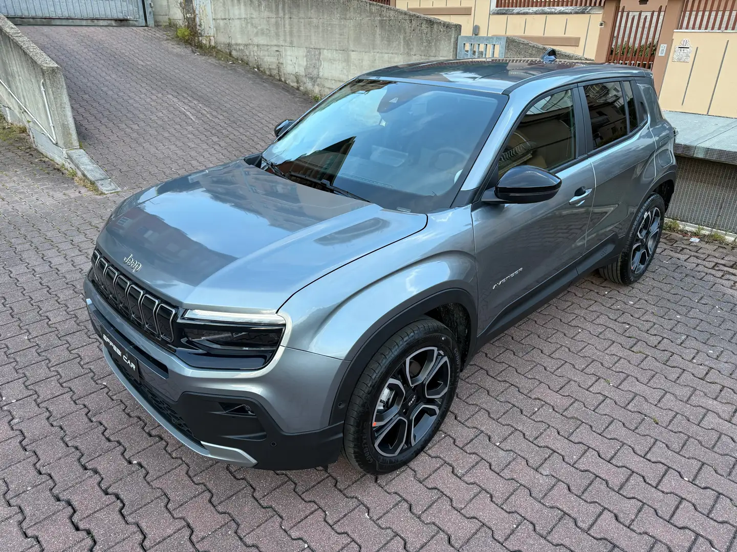 Jeep Avenger 1.2 turbo e-hybrid Summit fwd 100cv edct6 PROMO! Grigio - 1