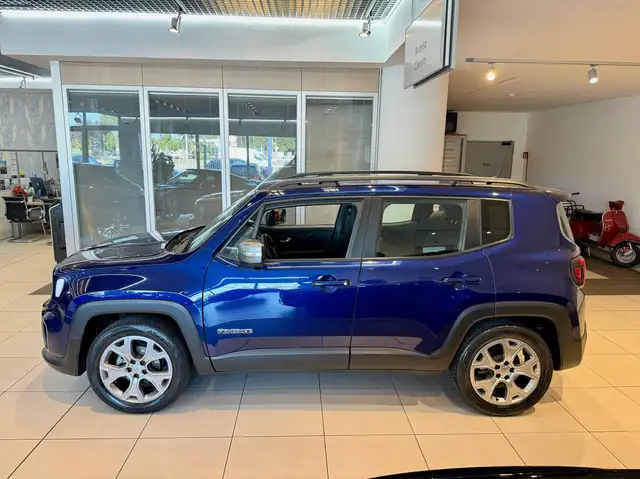Jeep Renegade view 4