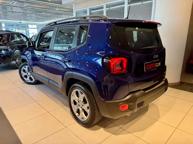 Jeep Renegade view 5