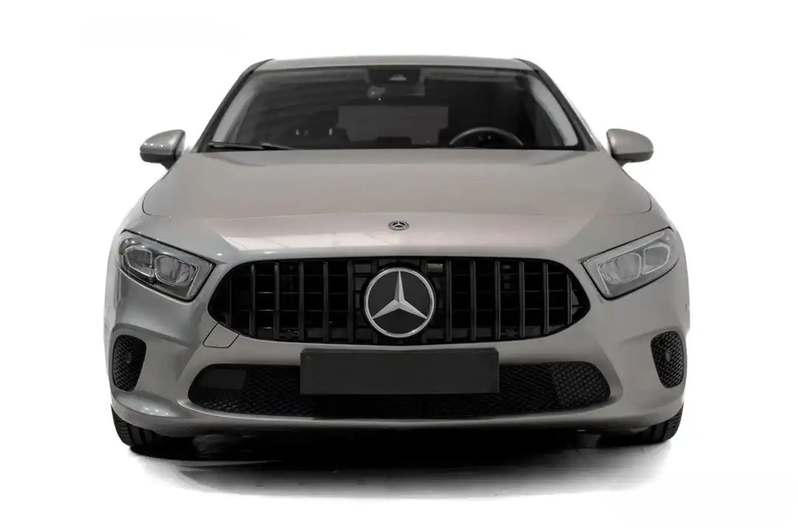 Mercedes-Benz A 180 d BUSINESS RCAM/LED/ASSIST/DISPLAY/MEDIA/PDC/VETRI Gris - 2