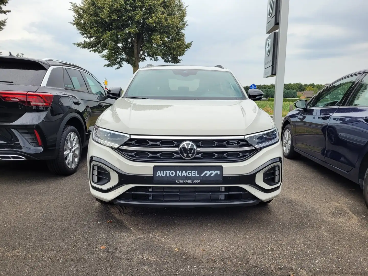 Volkswagen T-Roc T-Roc 1.5 TSI R-Line Black Edition IQ+AHK+PSD+ SHD Grau - 2